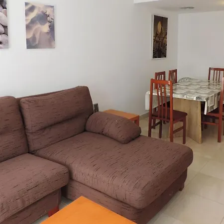 At106 Nova Apartman *